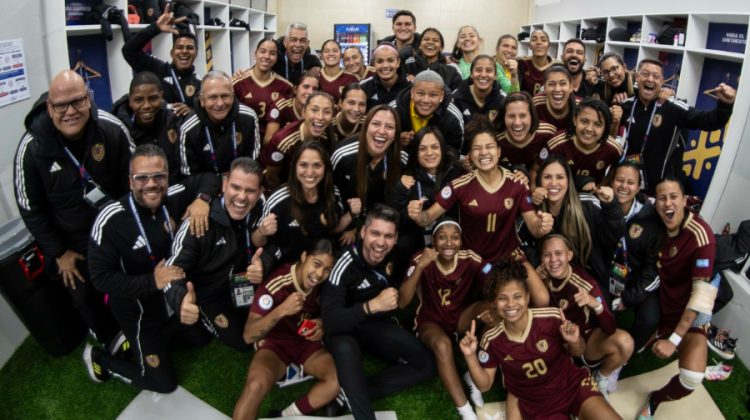 1 vinotinto-femenina