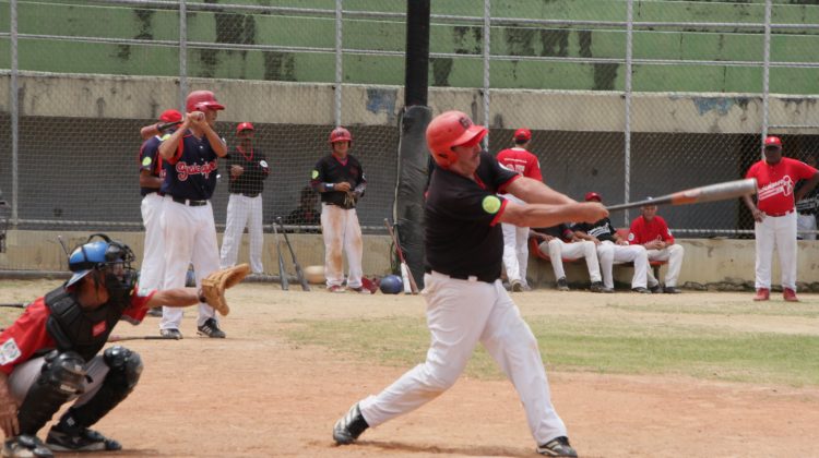 1.-Héctor González 4o chucho designado de la casa