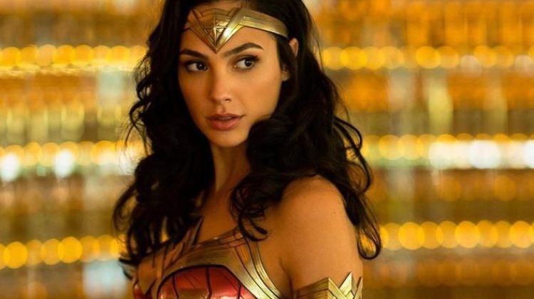 1.1 https___hypebeast_com_image_2019_06_gal-gadot-wonder-woman-1984-first-look-0_crop1559917966464.jpg_1352244606
