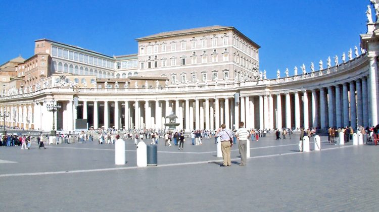 1024_1311962880_palacio-vaticano-roma