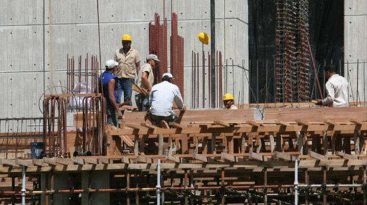 Trabajos de construccion de la nueva sede de la Galeria de Arte Nacional, GAN, ubicada entre las avenidas Bolivar y Mexico de Caracas. La conclusion de la obra esta pautada para el aÒo 2007. JJ