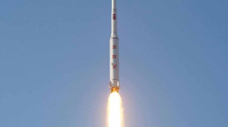 160207085413_corea_norte_misil_624x415_reuters