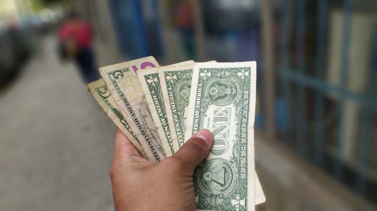 1678378811775