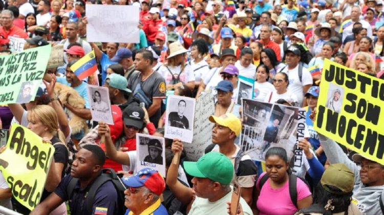 2 Marcha-del-chavismo