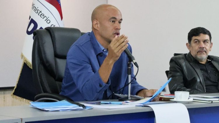 2 Ministro de educacion