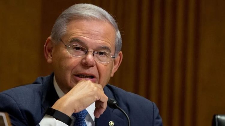 2-senador-bob-menendez