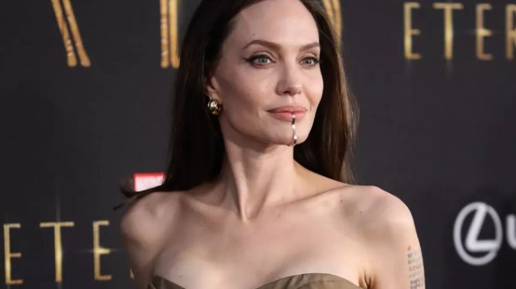 3 Angelina Jolie