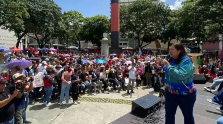 3 Caracas aprueba