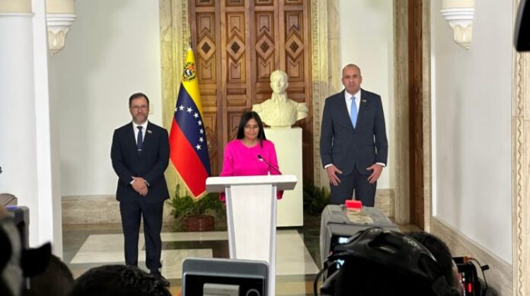 3 Delcy Rodríguez, vicepresidenta