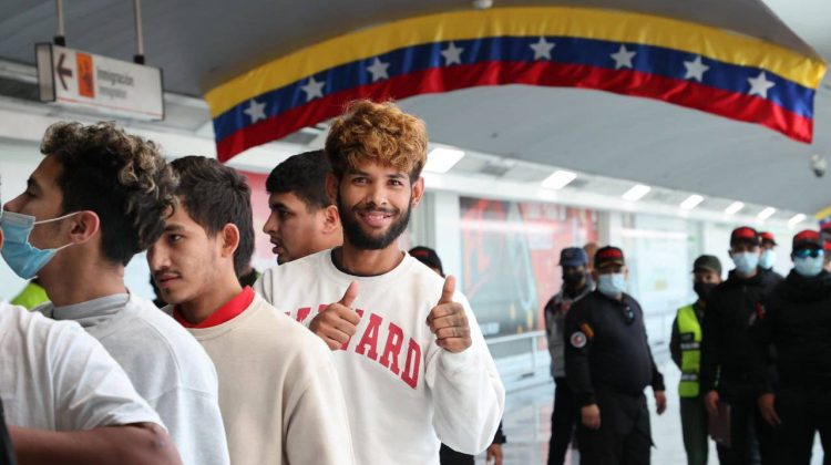3 Migrantes-que-retornan