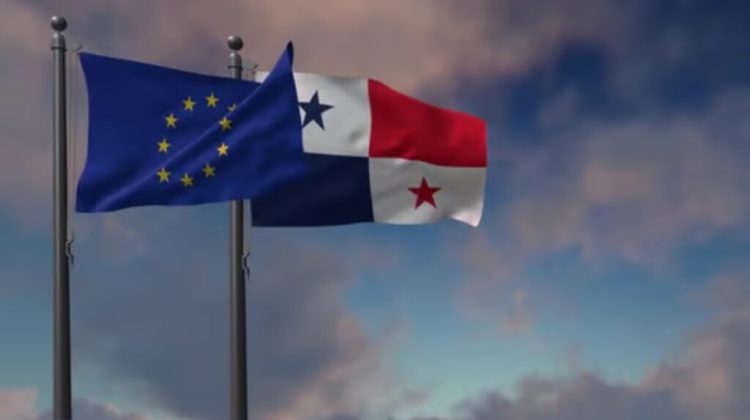 3 Panamá celebra
