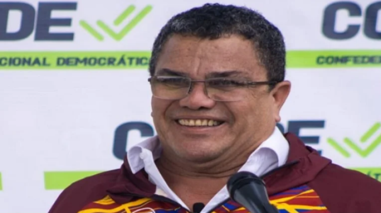 3 Rausseo se retira