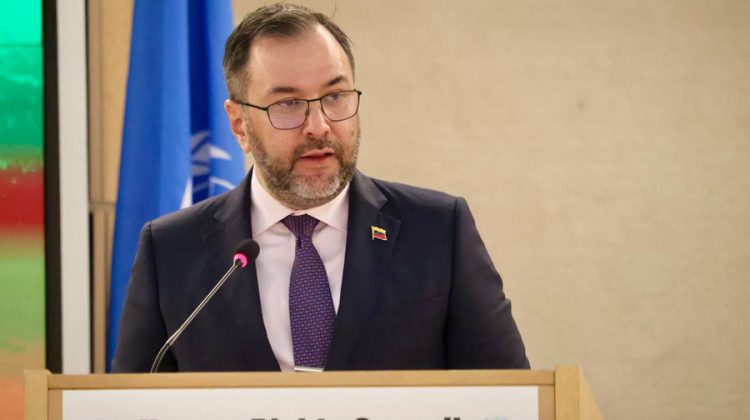3 canciller-yvan-gil