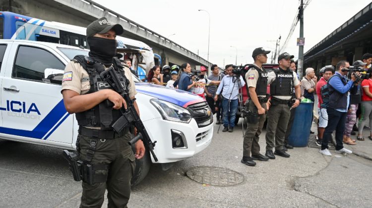 3 policia-resguarda