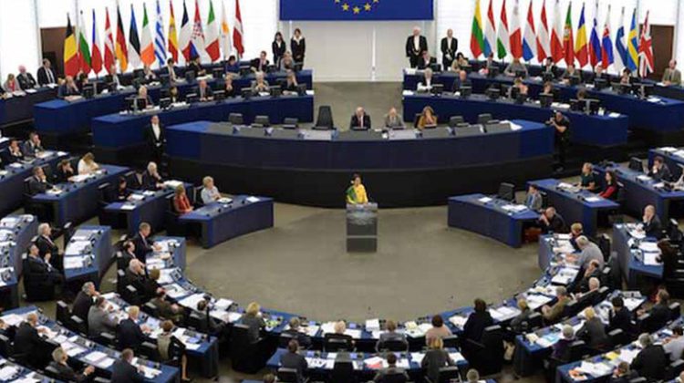 4 Eurodiputados responsabilizan
