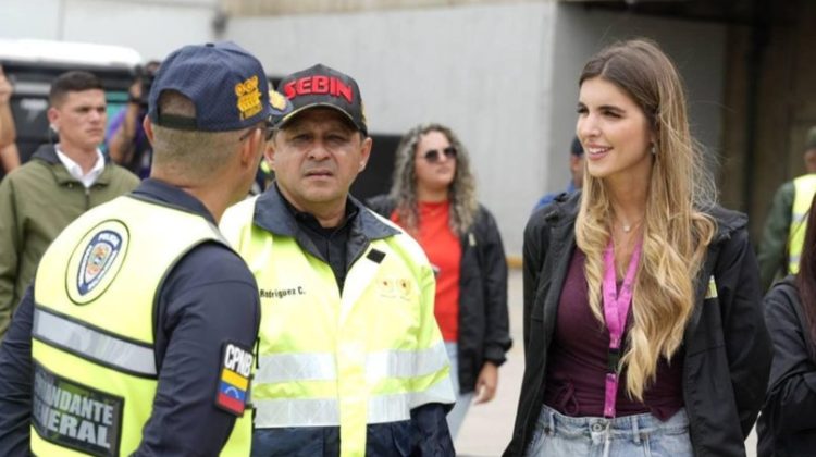 4 Regresan seis niños