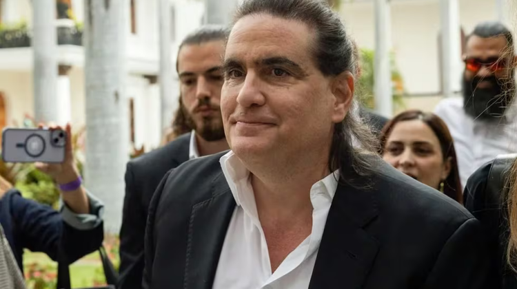 5QWTWROK65HYVOMYRXVTQCCFPE