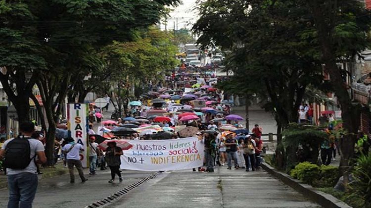 A-paro-nacional-por-48-horas-van-los-maestros-en-Colombia