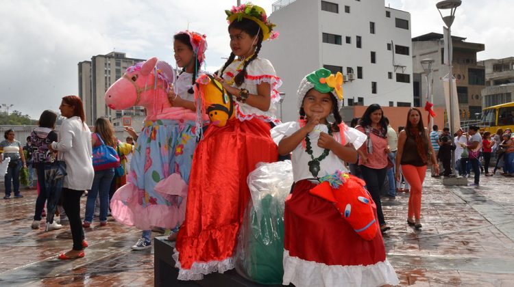 AA-INICIO DE LA NAVIDAD, ESCUELAS