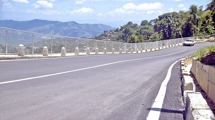 AA- VIALIDAD LOS BARRIALES