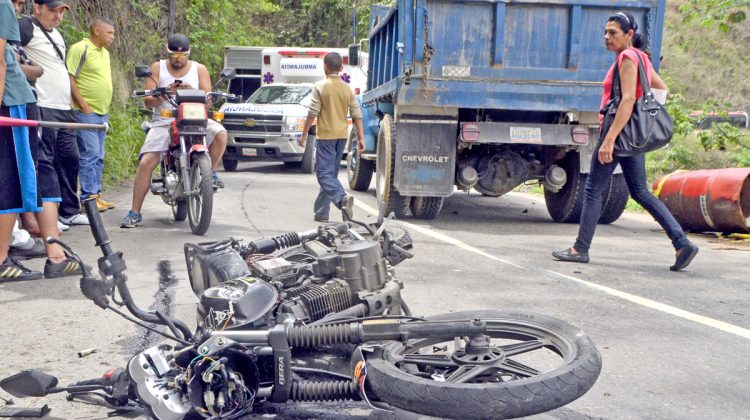 AG-MUERTO CARRETERA VIEJA