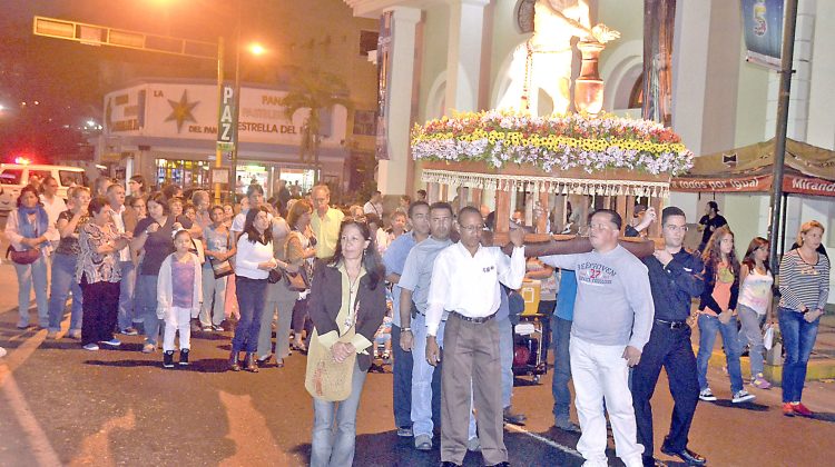 AG-PROCESION LA CATEDRAL