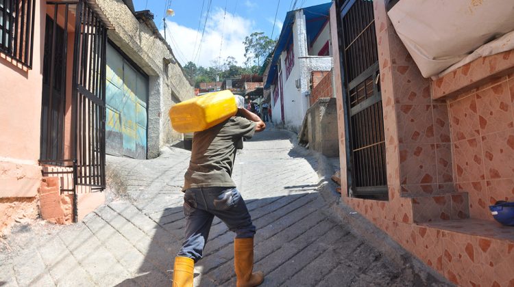 AGUA LA CRUZ 1
