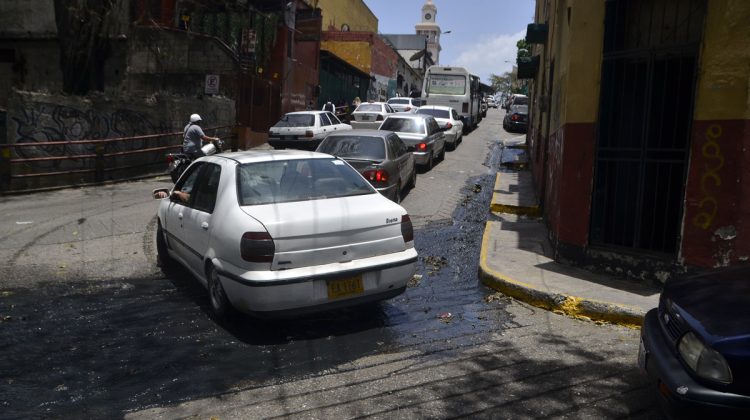 AGUAS NEGRAS CALLE RICAUTER 1