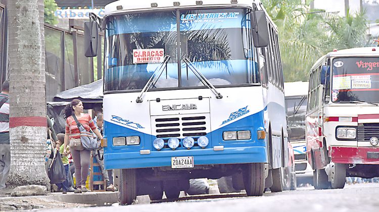 AUTOBUSES-CARACAS-LOS-TEQUES
