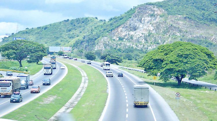 AUTOPISTA-REGIONAL-DEL-CENTRO