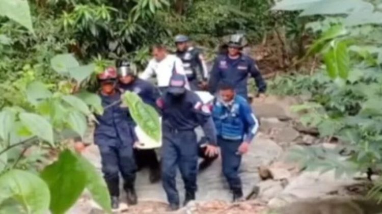 Adolescente-de-15-anos-muere-ahogado-en-un-rio-de-la-Guaira-elorientaldemonagas.com-11-de-agosto-del-2025-1024x477