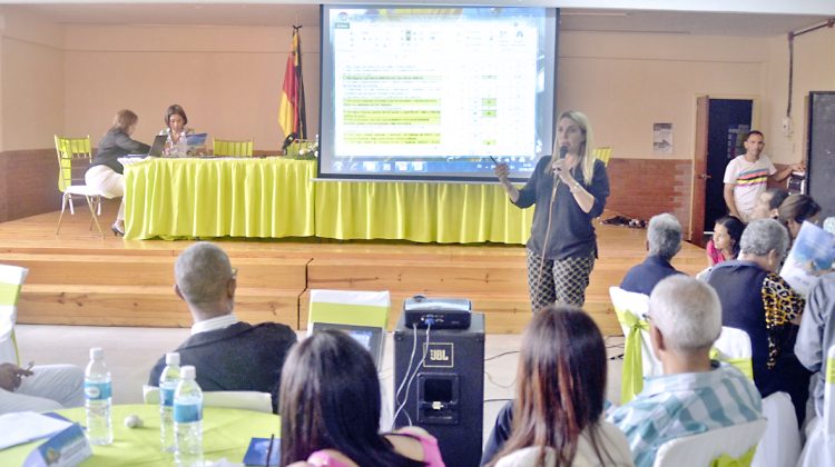 Alejandra Ávila - Plan de desarrollo municipal