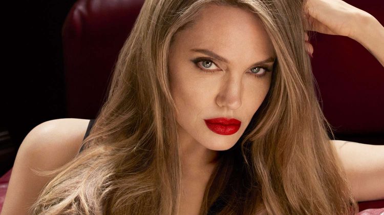 Angelina-Jolie-Tom-Ford-082324-tout-3cbacf1b18ad43aba5a0dffe51bdd6f5