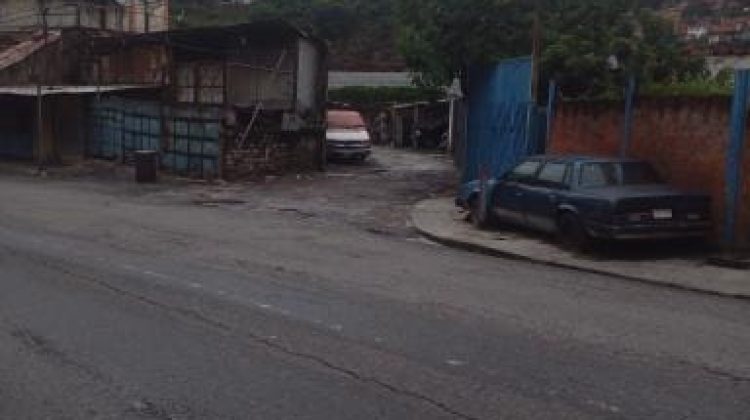 Aqui