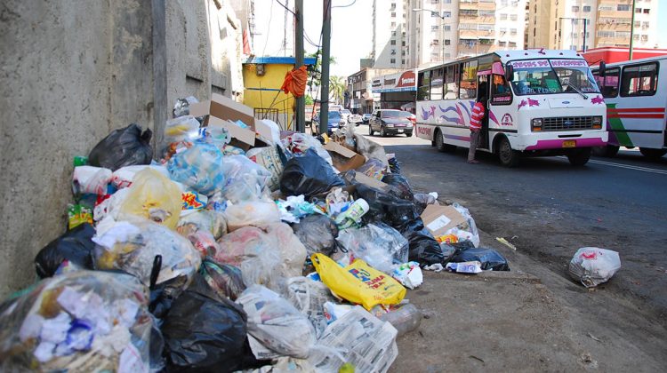 BASURA EN EL CABOTAJE