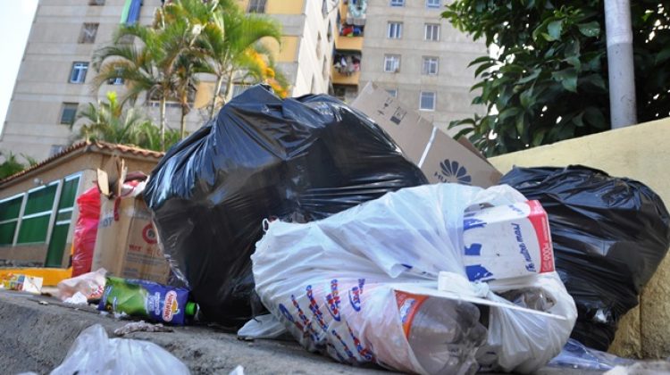 BASURA SIMON BOLIVAR