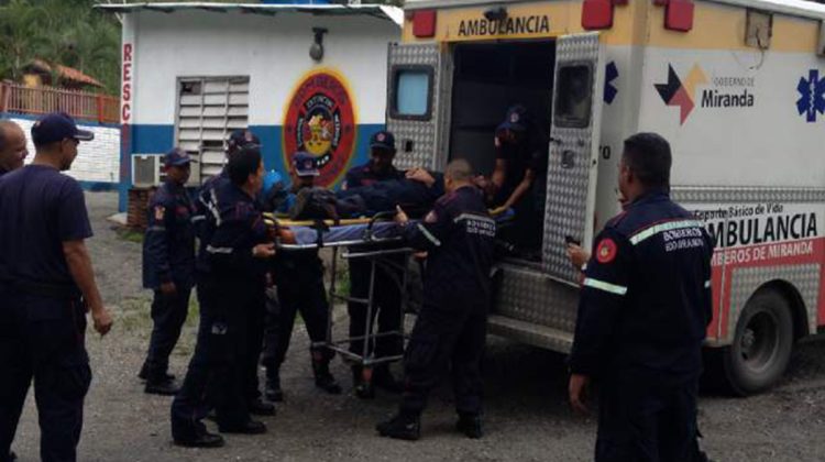 BOMBEROS ATENDIÓ