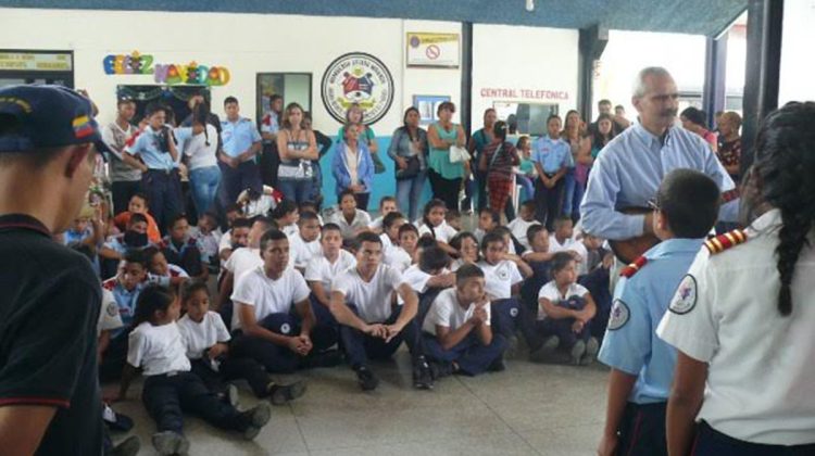 BOMBEROS