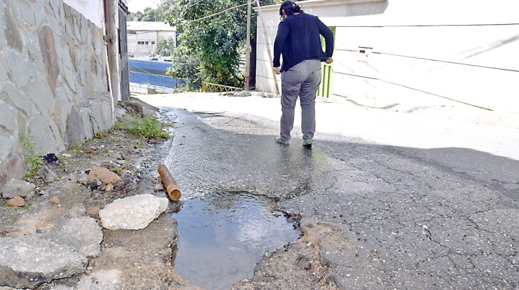 bote-de-agua-carrizal