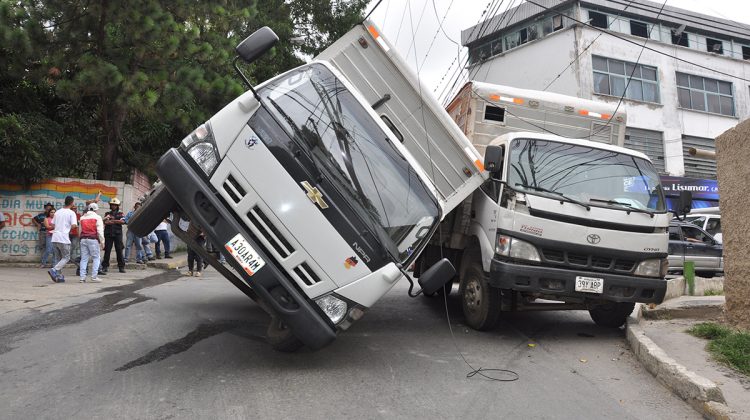 CAMION VOLCADO-2 lista