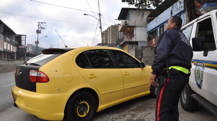 CARRO-1