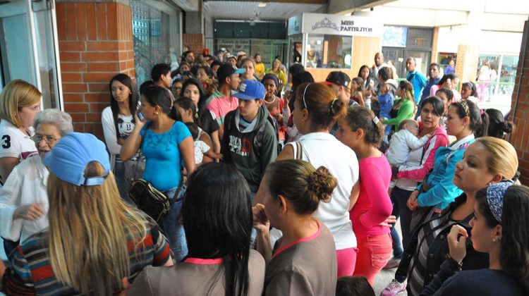 COLAS EN TODO LOS TEQUES LOCATEL