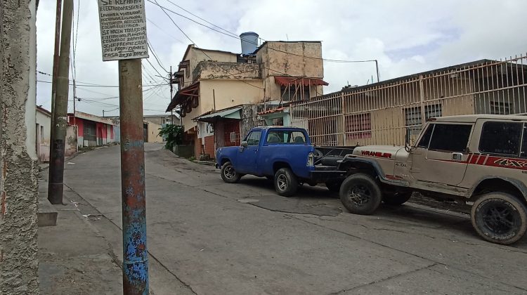 Calle Guaicaipuro La Matica
