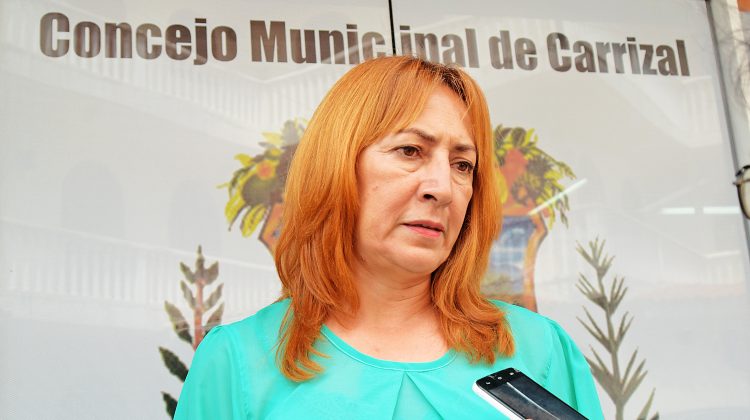 Claudia Toro