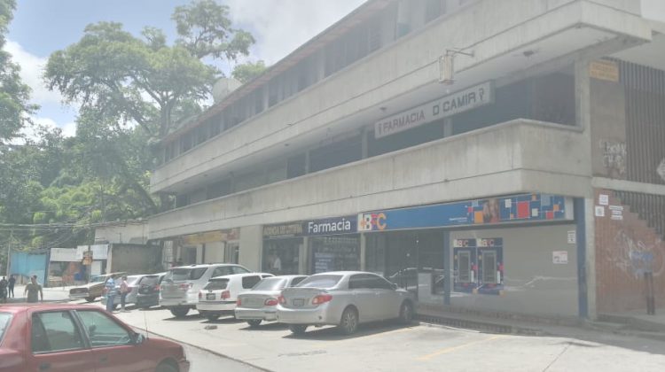 Comercios trabajaron