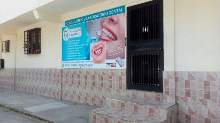 Consultorio y laboratorio dental.