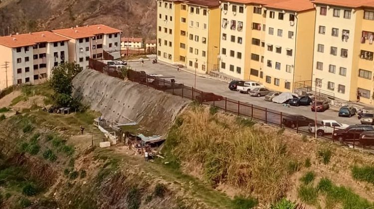 DENUNCIA INVASIÓN SILENCIOSA EN ALTO VERDE