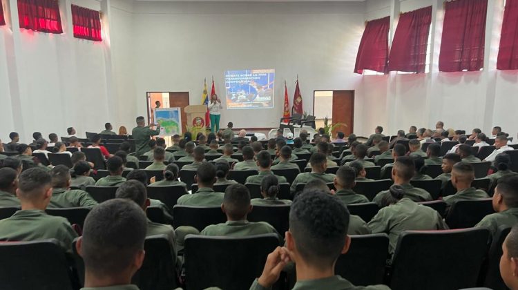 Debaten