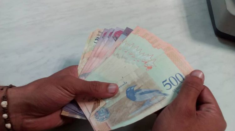 Dinero efectivo