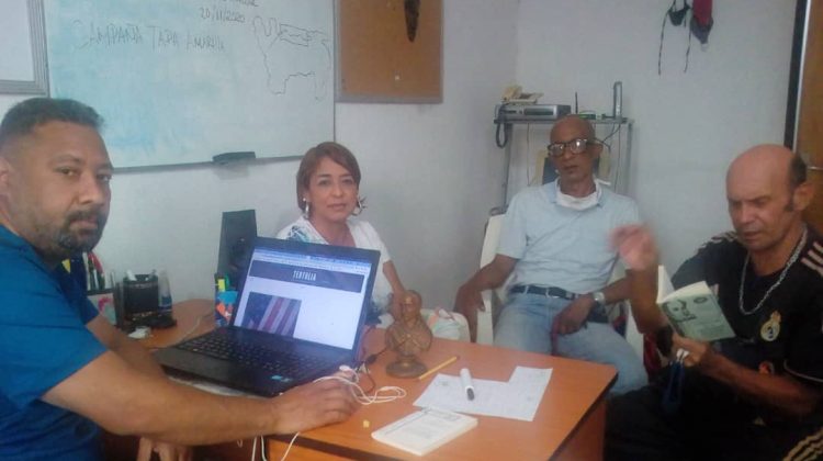 Docentes exigen